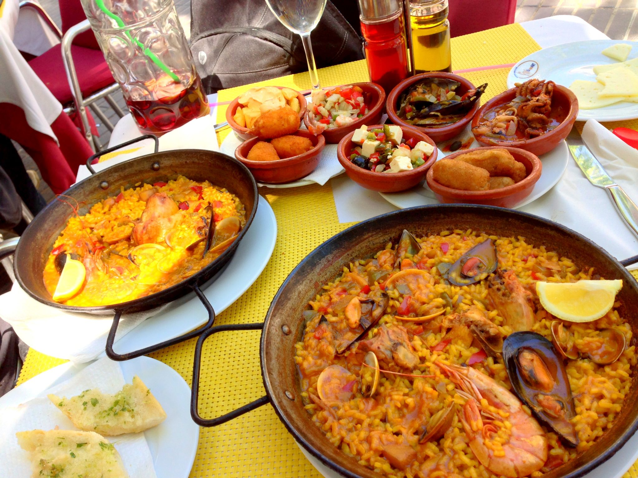 barcelona-gastronomia-paella-tapas