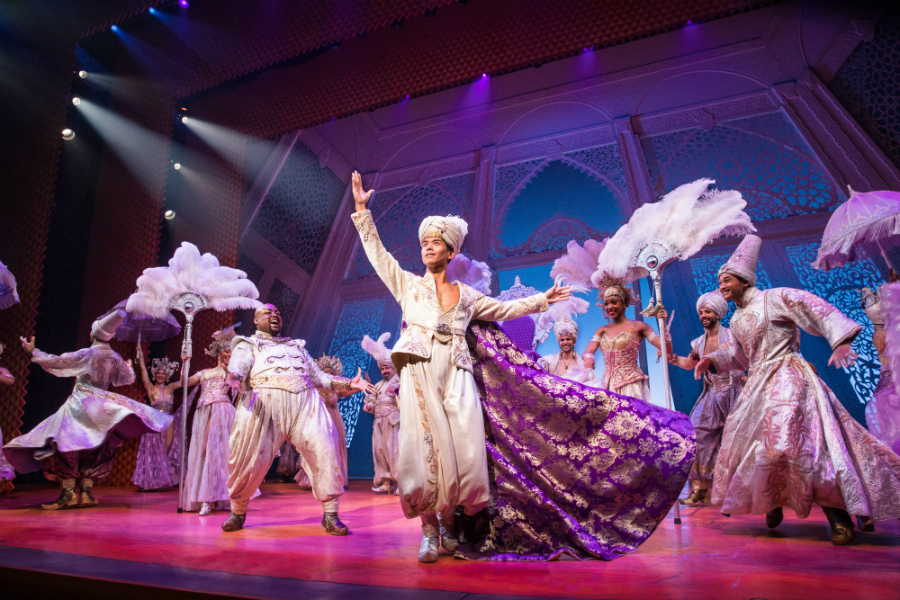 A magia da Disney em Aladdin: Assista a última versão do musical na Broadway